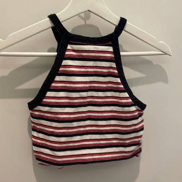 CROP TOPS: Garage, Nordstrom, and Zara! - Picture 8 of 9